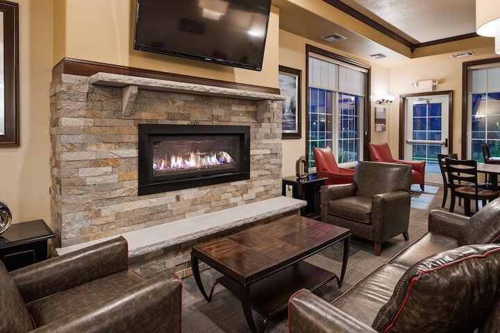 Best Western Plus Wausau / Rothschild Hotel