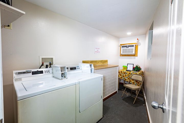 Room 19 of 48