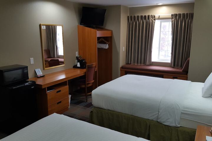 Room 34 of 41