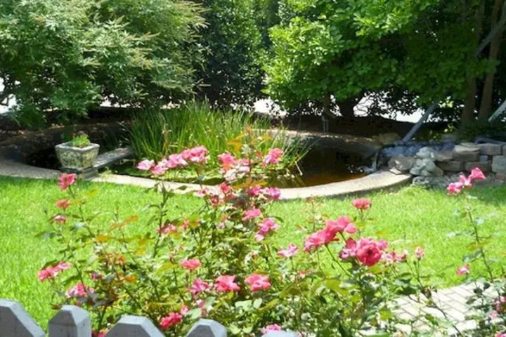 Americus Garden Inn