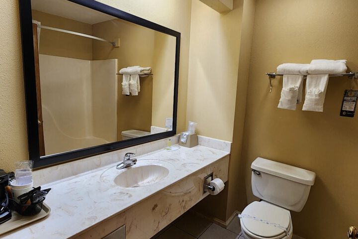 Room 7 of 14