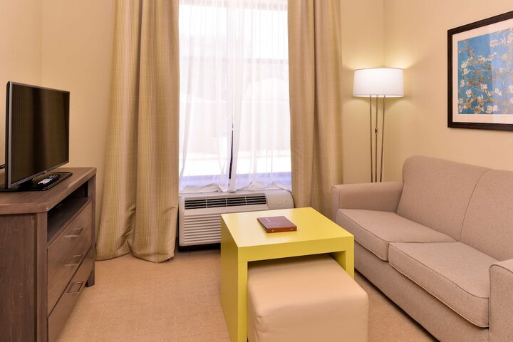 Room 34 of 80