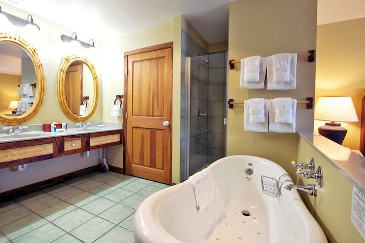 Room 35 of 53