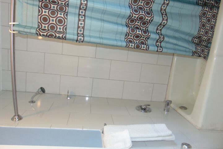 Room 12 of 40