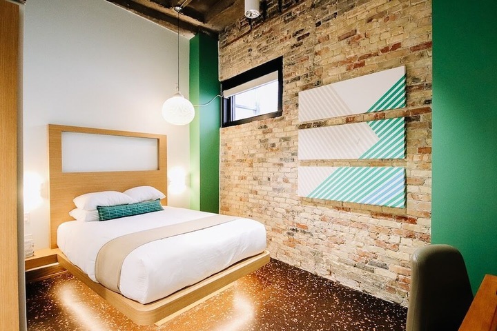 Room 86 of 112