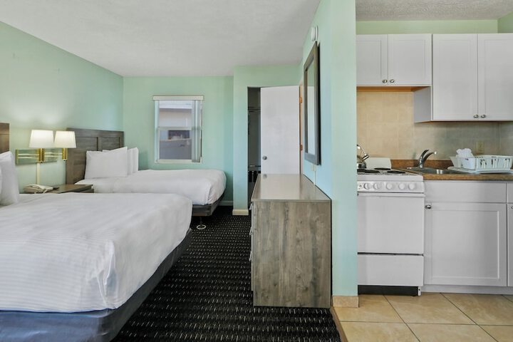 Room 8 of 23