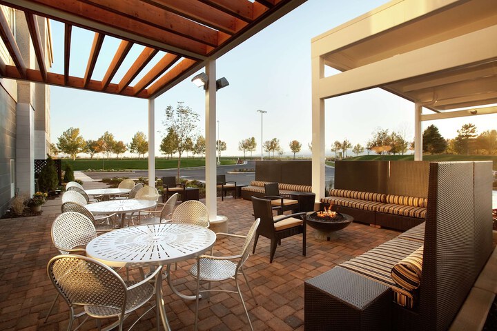 Terrace/Patio 21 of 22