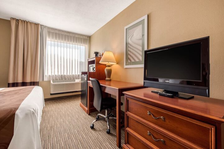 Room 8 of 42