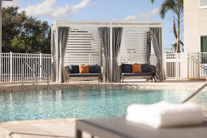 Holiday Inn Express Cape Canaveral by IHG