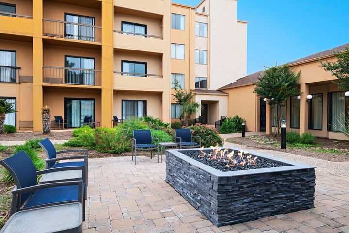 Terrace/Patio 19 of 21