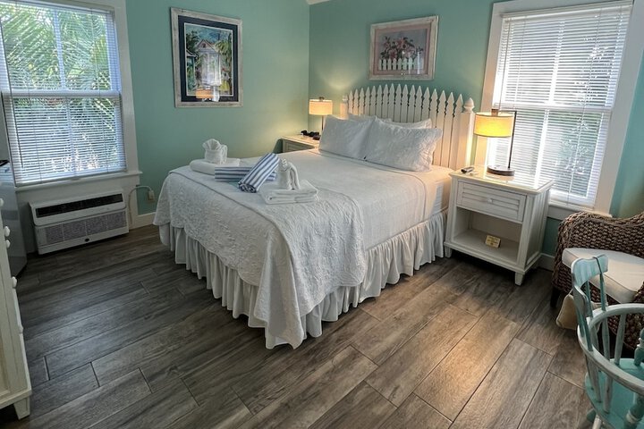 Room 52 of 60
