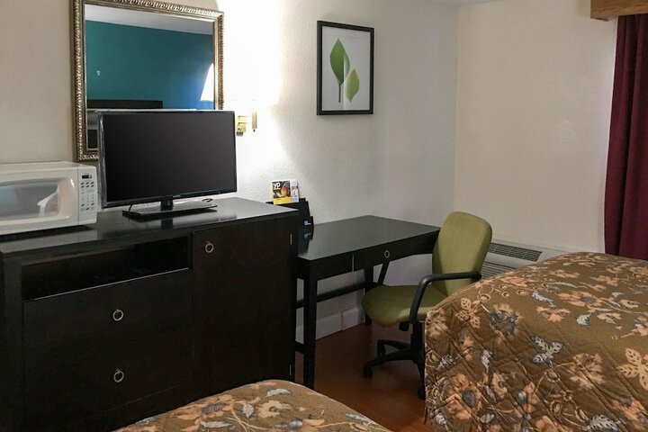 Room 26 of 35