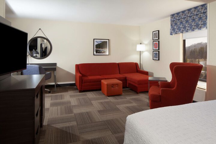 Room 33 of 55