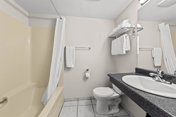 Room 10 of 35