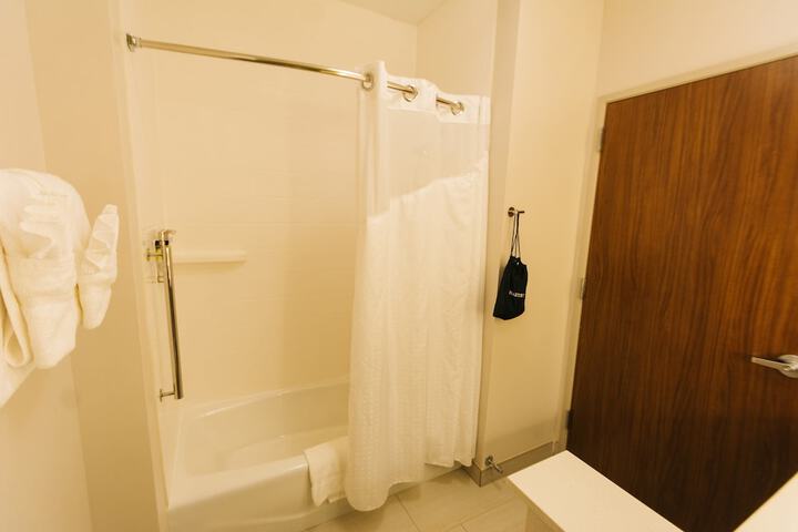 Room 21 of 48