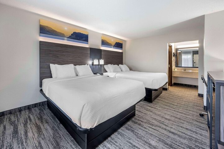 Room 42 of 50