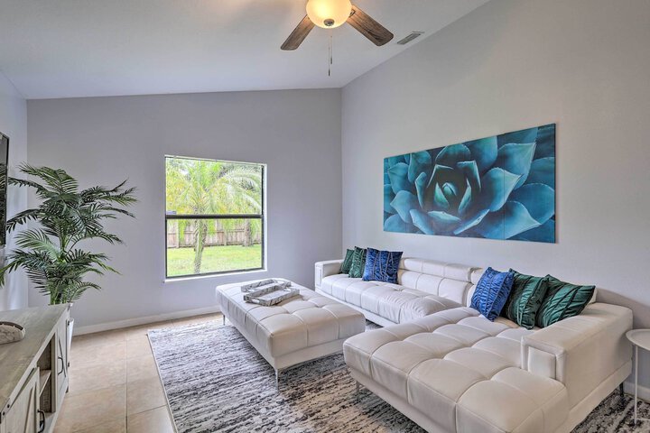 Charming Palm Bay Retreat w / Spacious Yard!