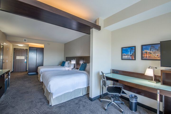 Room 28 of 43