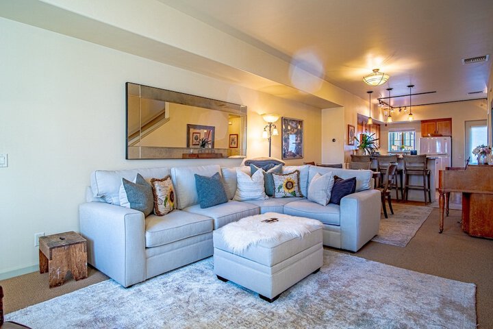 2BD Sweetwater Condo - Community Park Pool + Hot Tub