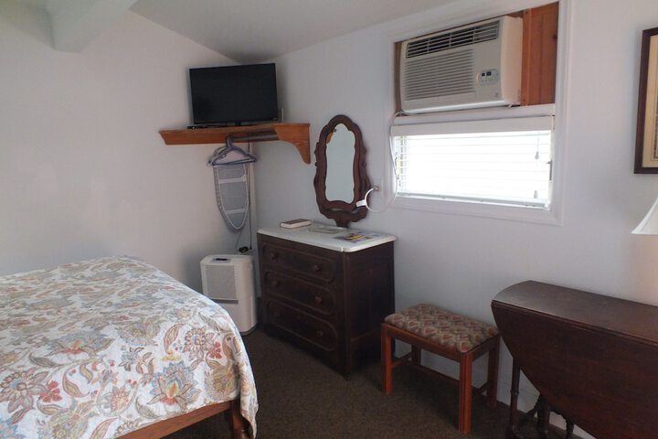Scarborough Inn