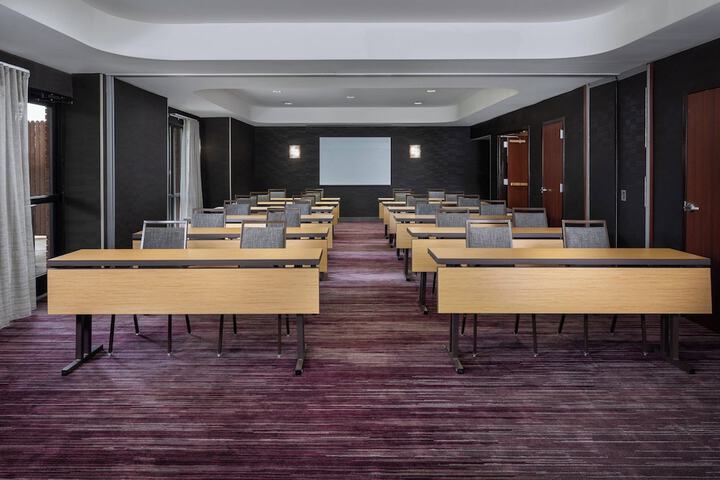 Courtyard by Marriott Anniston Oxford