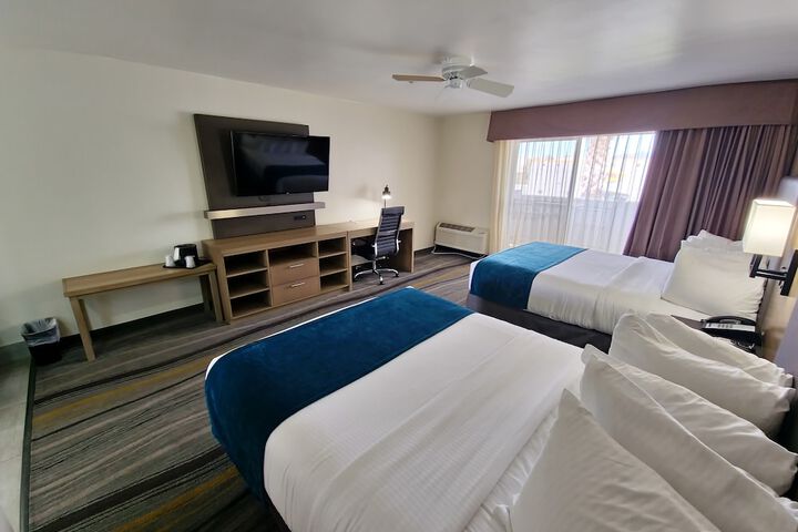 Room 46 of 64