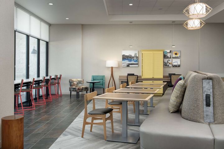 Hotel Interior 11 of 37
