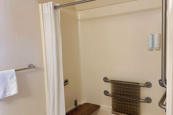 Room 34 of 44