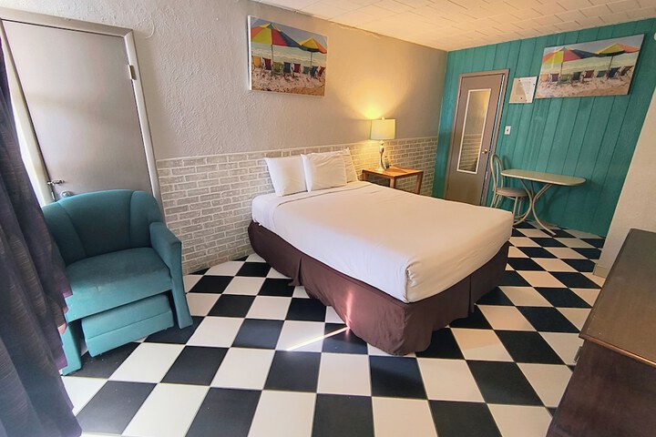 Monaco Motel - Wildwood Beach & Boardwalk
