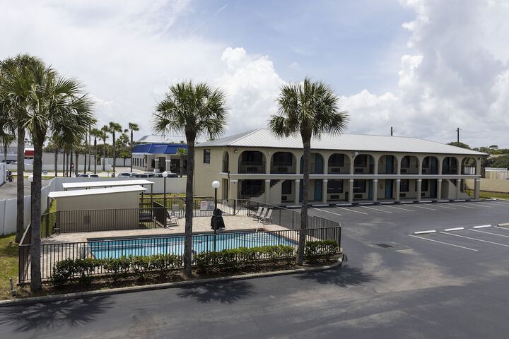 Ocean Breeze Inn