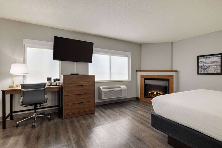 Room 25 of 62