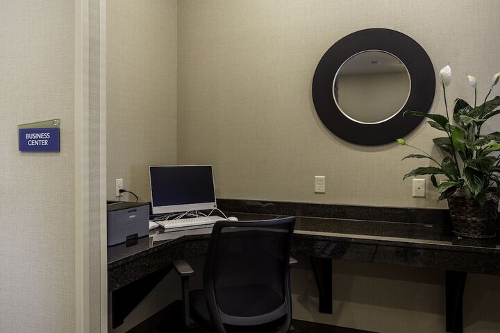 Cobblestone Inn & Suites - Brookville