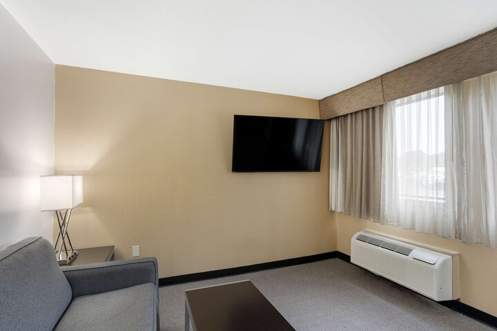 Room 58 of 86