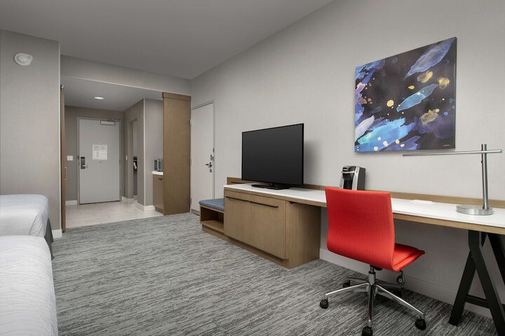 Room 28 of 42