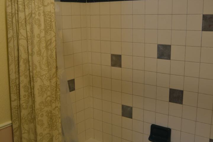 Room 64 of 223