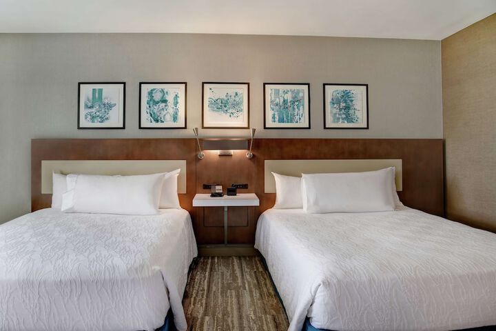 Room 28 of 52