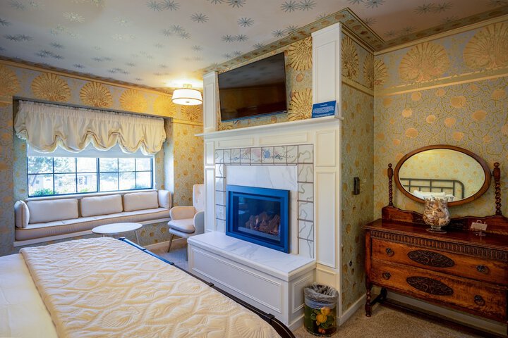 Room 42 of 50