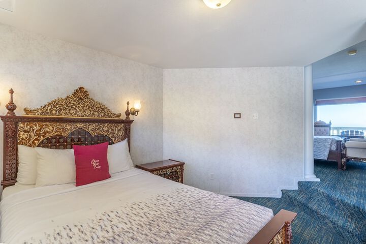 Room 16 of 22