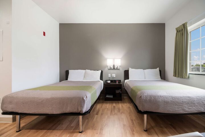 Room 18 of 30