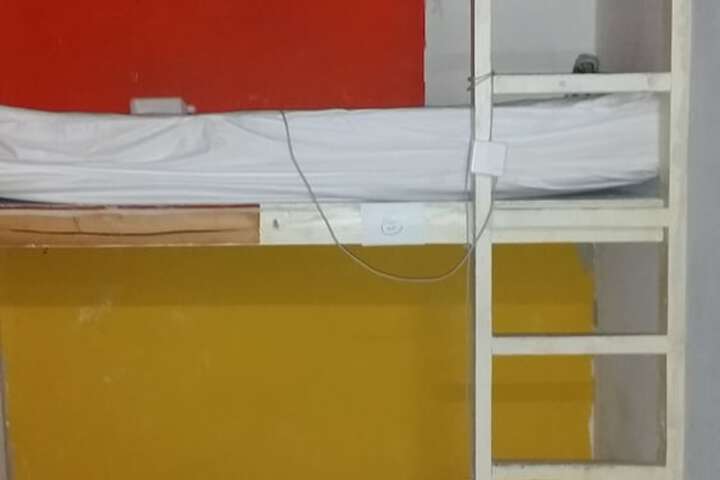 Room 8 of 14