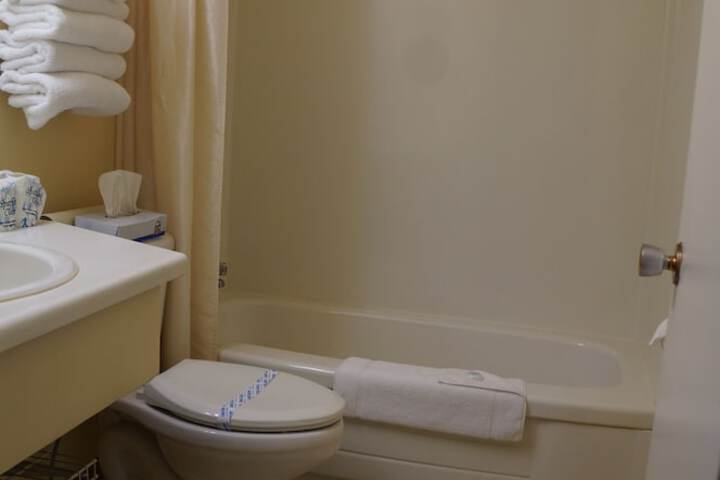 Westward Inn & Suites