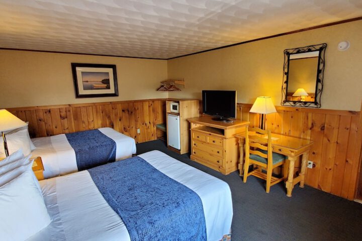 Room 33 of 145