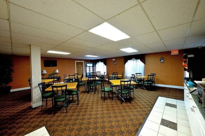 Ambassador Inn & Suites