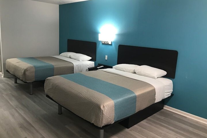 Room 19 of 32
