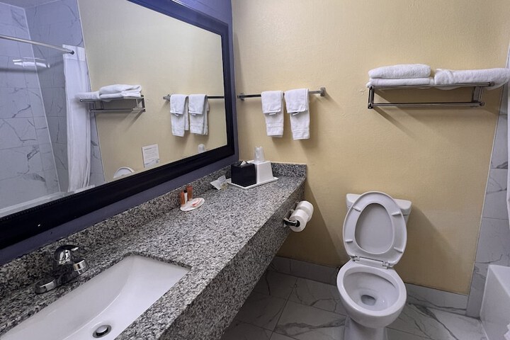 Days Inn by Wyndham Greenville South / Mauldin