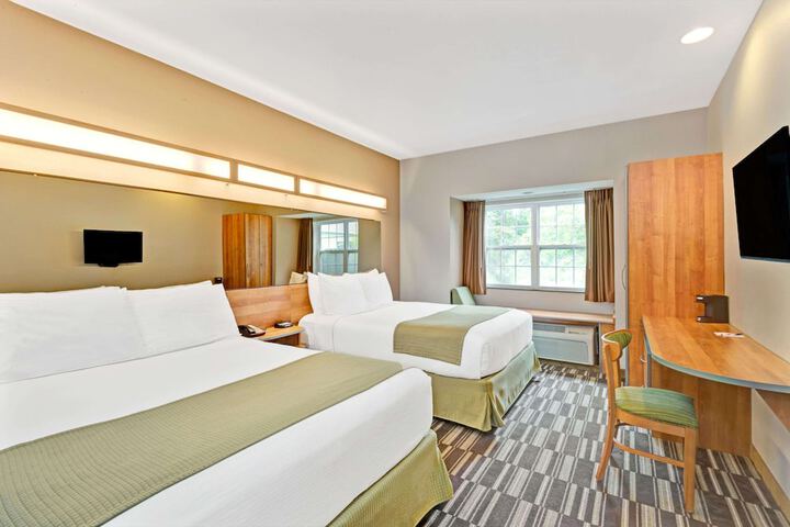 Room 8 of 42