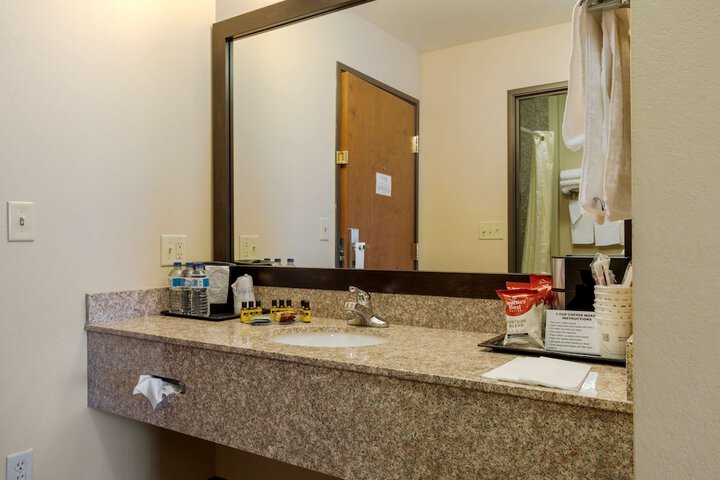 Best Western Plus Red River Inn