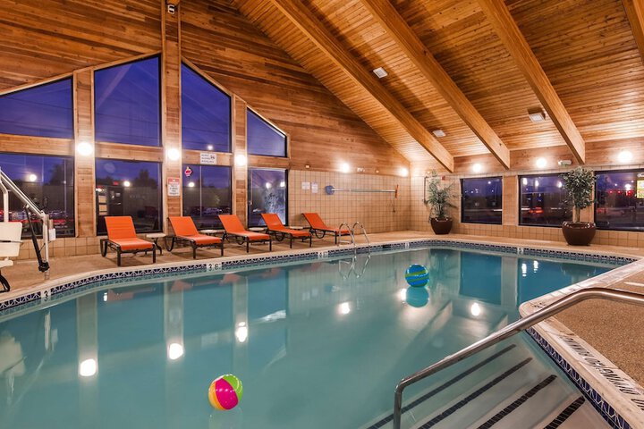 Pool 2 of 28