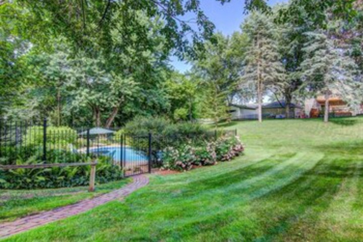 James Mulvey Carriage House Inn