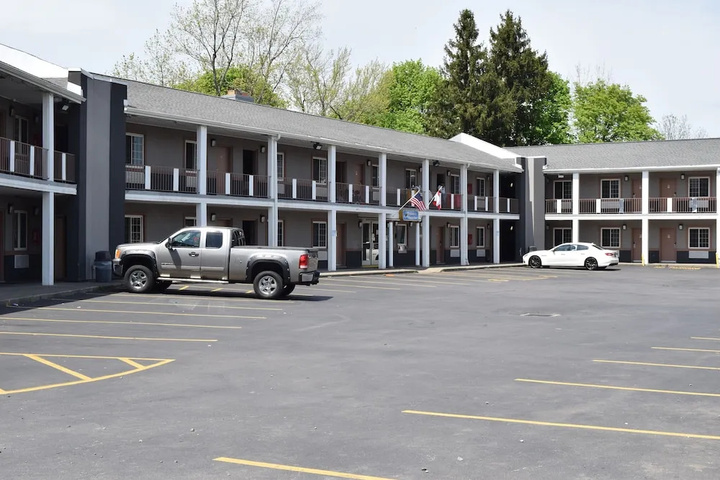 Travelodge Buffalo University District